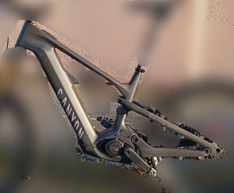 Canyon Strive:ON CFR Underdog 2023 Frameset 2023 Mountainbike usato, Nero — immagine 2 di 7