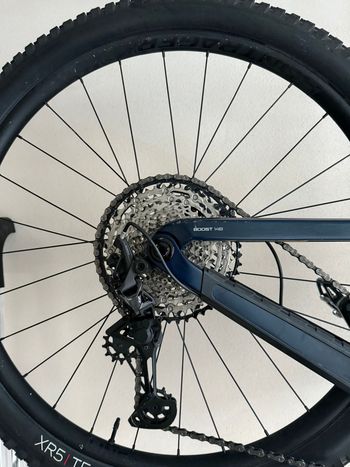 Used Trek Fuel EX 9.8 XT 2022 2022 Mountainbike, Blu — image 3 of 5