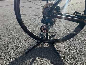 Używany Pinarello F10 Disc 105 Di2 12v 2019 Road & Gravel — zdjęcie 4 z 6