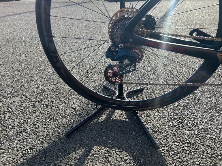 Brugt Pinarello F10 Disc 105 Di2 12v 2019 Road & Gravel — billede 4 af 6