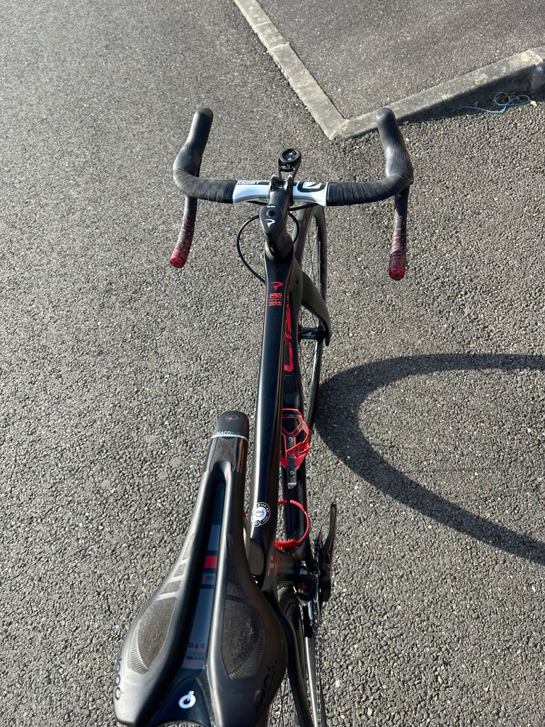 Brugt Pinarello F10 Disc 105 Di2 12v 2019 Road & Gravel — billede 2 af 6