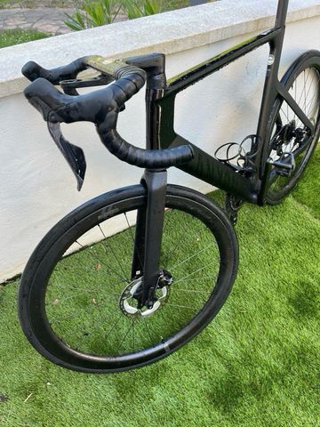 Brugt Canyon Aeroad CF SLX 8 Di2 Cosmic 2024 2024 Road & Gravel — billede 5 af 10