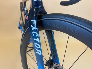 Factor OSTRO VAM 2023 2023 Road & Gravel usato, Blu — immagine 17 di 25
