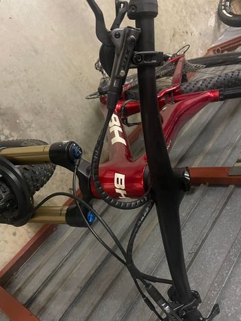 Used BH LYNX RACE EVO CARBON 9.5 2023 2023 Mountainbike, Red, 29 — image 7 of 9