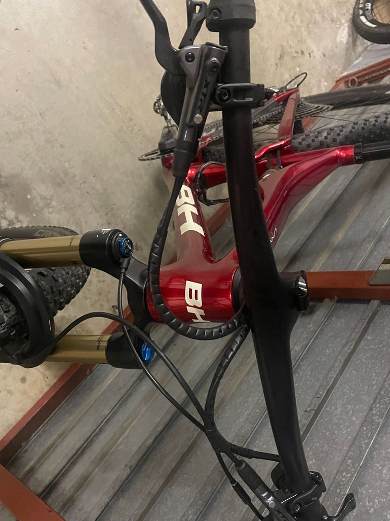 Used BH LYNX RACE EVO CARBON 9.5 2023 2023 Mountainbike, Red, 29 — image 7 of 9
