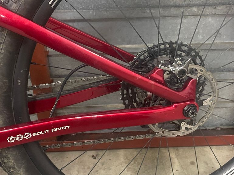 Used BH LYNX RACE EVO CARBON 9.5 2023 2023 Mountainbike, Red, 29 — image 4 of 9