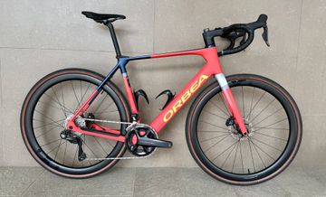 Orbea GAIN M20i 20mph 2024 2024 Road & Gravel usato, Rosso — immagine 1 di 11