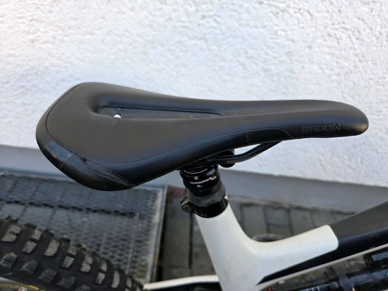 Used YT Industries CAPRA Pro 2020 2020 Mountainbike, White, 27.5 — image 11 of 15