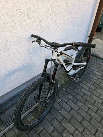 Used YT Industries CAPRA Pro 2020 2020 Mountainbike, White, 27.5 — image 2 of 3