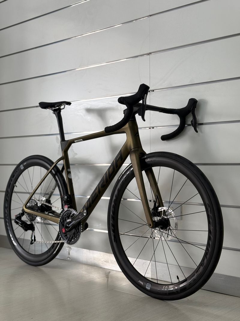 Used Merida Scultura 9000 2024 Road & Gravel