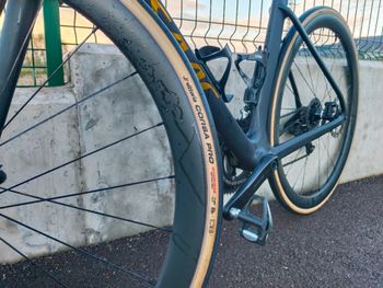 Isaac Boson 2024 Road & Gravel usato, Nero — immagine 5 di 7