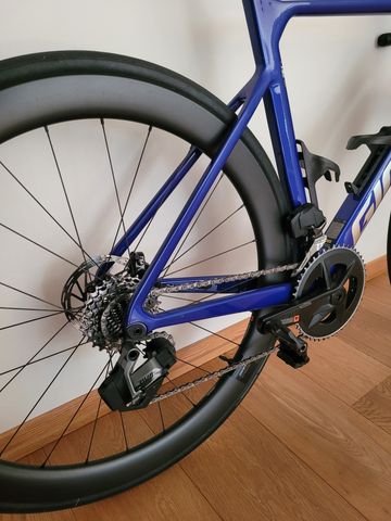 Used Giant Propel Advanced 1 2024 2024 Road & Gravel, Blue — image 5 of 10