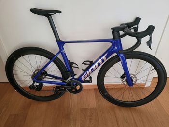 Giant Propel Advanced 1 2024 2024 Road & Gravel usato, Blu — immagine 7 di 10