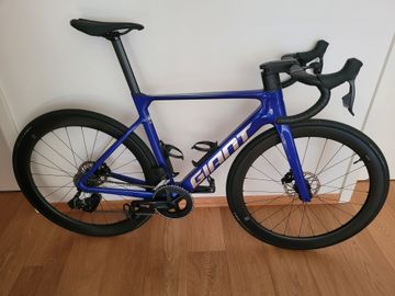 Used Giant Propel Advanced 1 2024 2024 Road & Gravel, Blue — image 7 of 10