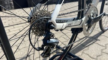 Used Specialized Shiv Expert Mid-Compact 2013 2013 Road & Gravel, White — image 13 of 22
