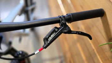 Used Specialized Epic Expert 2023 2023 Mountainbike, White, 29 — image 8 of 12