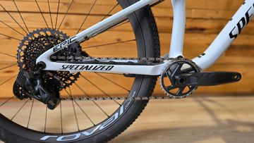 Used Specialized Epic Expert 2023 2023 Mountainbike, White, 29 — image 6 of 12