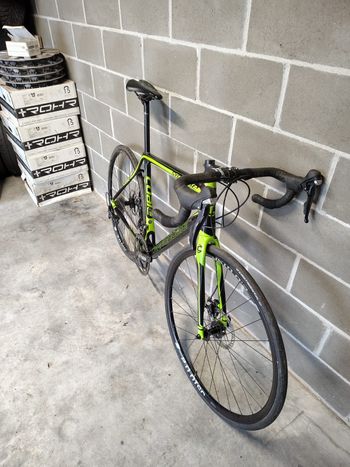 Used Cannondale Synapse Shimano 105 2018 Road & Gravel, Green — image 1 of 6