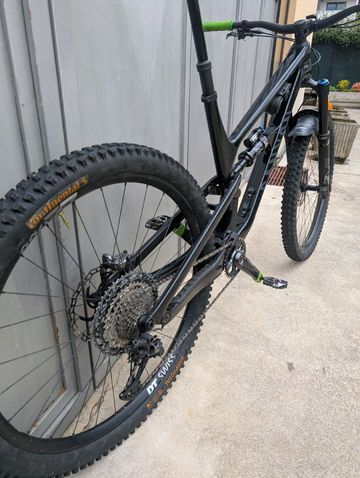 Canyon Spectral 29 CF 8 2022 2022 Mountainbike d'occasion — image 3 sur 5