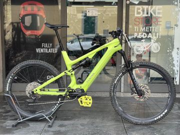 Tweedehands Canyon Spectral:ON CF 6 2021 2021 Mountainbike — afbeelding 1 van 5