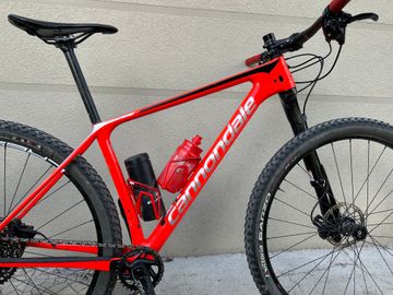 Używany Cannondale F-Si Carbon 3 2019 2019 Mountainbike — zdjęcie 8 z 9