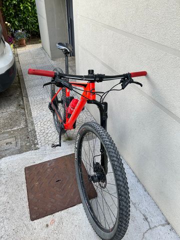 Używany Cannondale F-Si Carbon 3 2019 2019 Mountainbike — zdjęcie 5 z 9