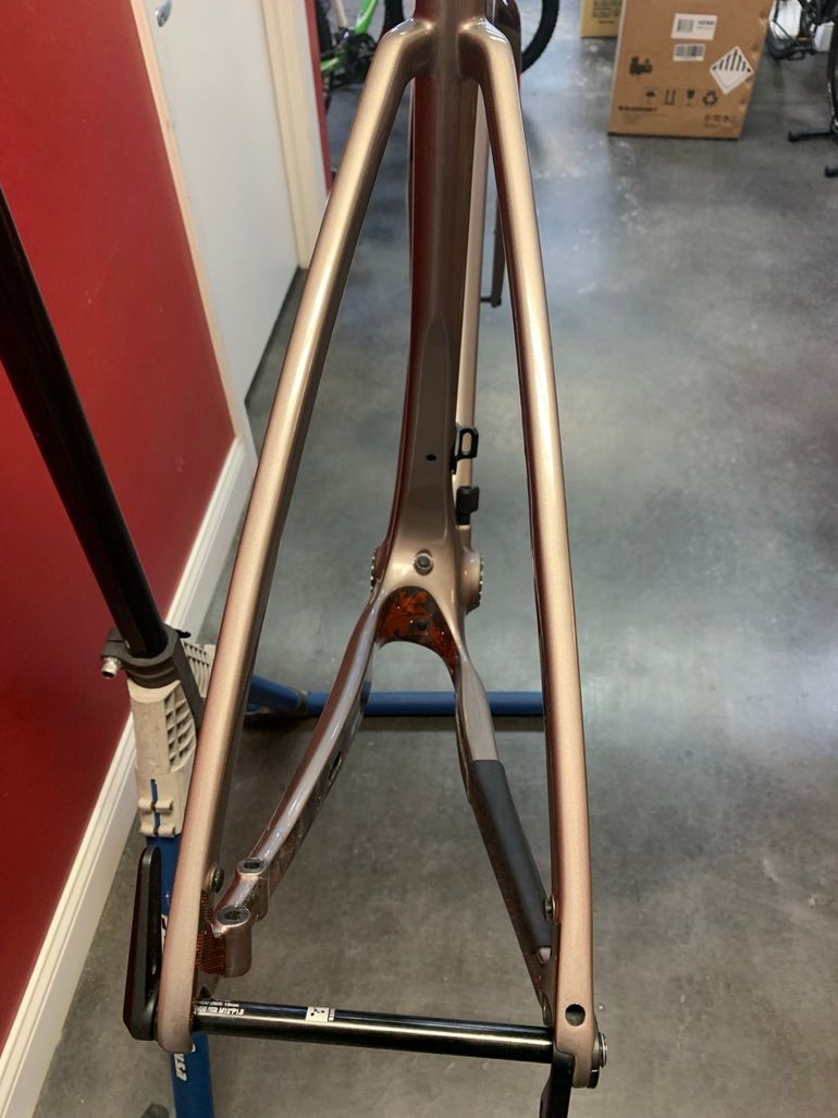 Used Argon 18 Dark Matter 2022 Road & Gravel, Light Gray — image 6 of 18