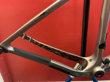 Used Argon 18 Dark Matter 2022 Road & Gravel, Light Gray — image 8 of 18
