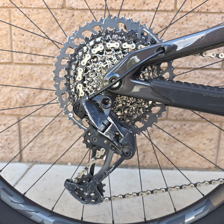 Used Santa Cruz MEGATOWER S / Carbon C 2024 2024 Mountainbike, Black, 29 — image 4 of 27