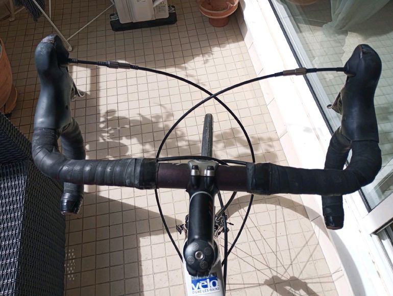 Used Trek Madone Shimano Ultegra 2013 Road & Gravel, White — image 9 of 10