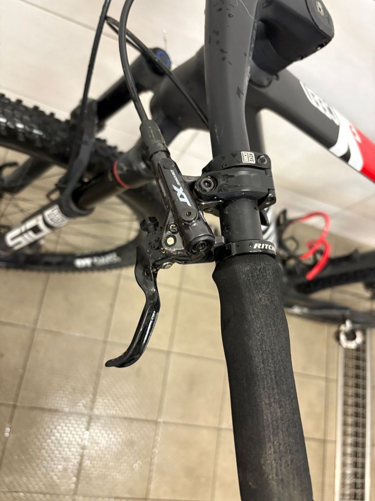 Used Canyon Exceed CF SLX 9 2022 2022 Mountainbike, Black, 29 — image 6 of 16