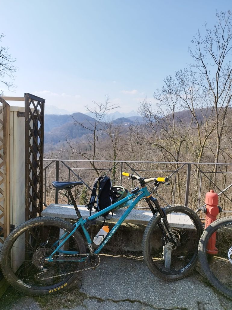 Used Pipedream Cycles Moxie 2022 Mountainbike, Blue — image 1 of 6