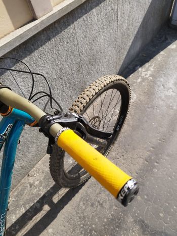 Used Pipedream Cycles Moxie 2022 Mountainbike, Blue — image 2 of 6
