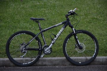 Used CUBE Acid 2016 2016 MTB