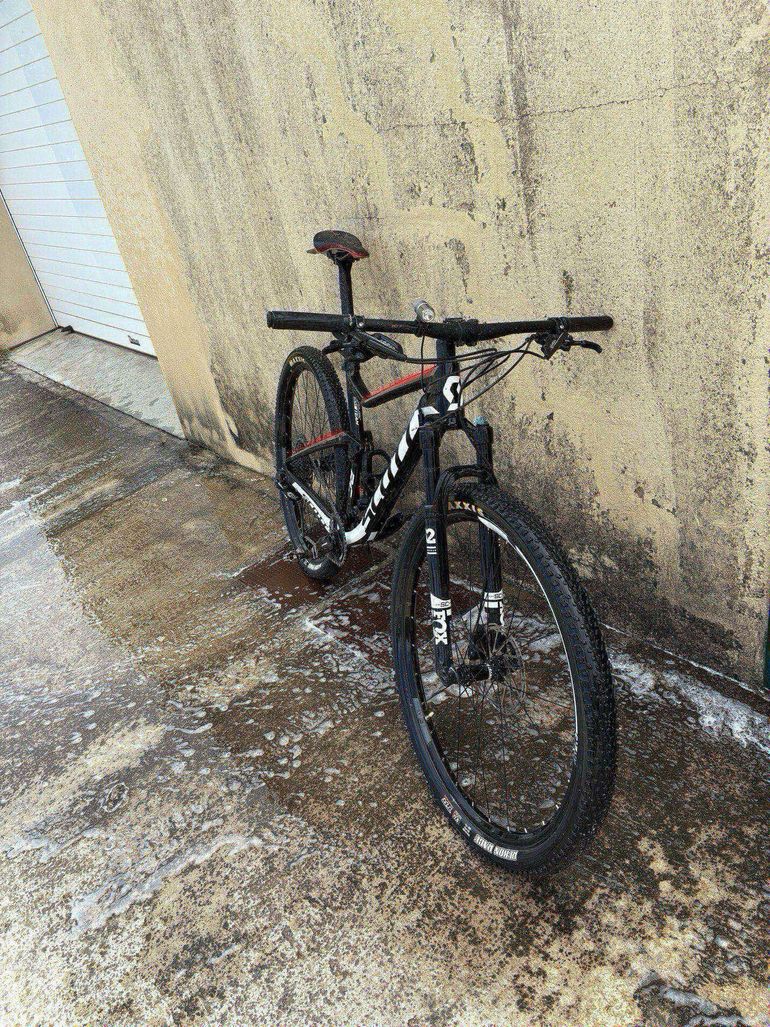 Used Scott Spark RC 900 Team 2018 2018 Mountainbike, Negro — image 2 of 7