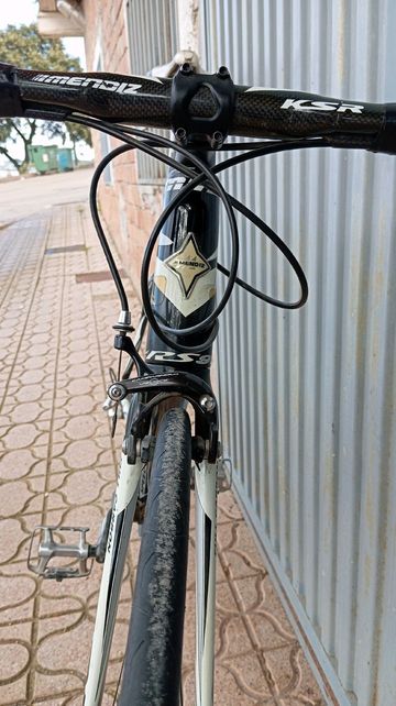Used Mendiz Rs9 2015 Road & Gravel, Black — image 2 of 5