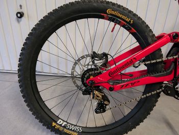 Used GT Fury 2024 Mountainbike, Red — image 4 of 9