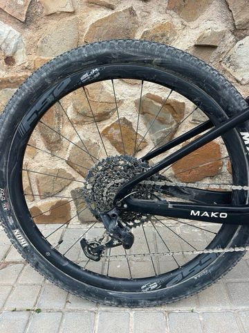 Berria MAKO 5 2022 2022 Mountainbike d'occasion — image 3 sur 10