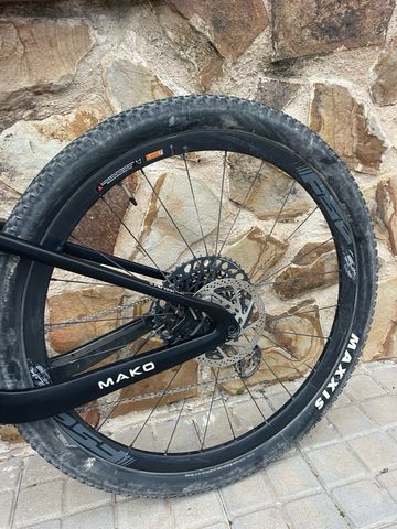 Berria MAKO 5 2022 2022 Mountainbike d'occasion — image 6 sur 10
