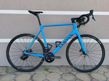 Brugt Canyon Ultimate CF SL 8 Disc eTap 2022 2022 Road & Gravel — billede 1 af 4