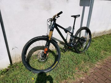 Używany Commencal Meta Tr 2022 Unique 2022 Mountainbike — zdjęcie 3 z 3