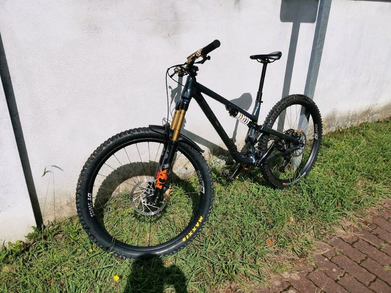Used Commencal Meta Tr 2022 Unique 2022 Mountainbike, Green — image 3 of 3