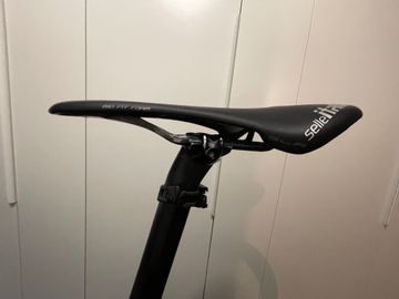 Used Scott Foil RC 10 2022 2022 Road & Gravel, Black — image 3 of 15