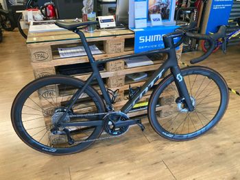 Used Scott Ultimate 2024 Road & Gravel, Black — image 6 of 7