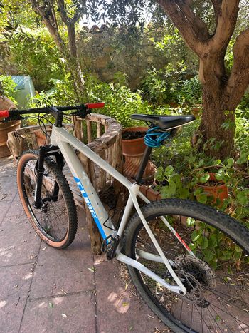 CUBE Reaction Shimano Deore XT 2021 Mountainbike usato, Bianco — immagine 2 di 16