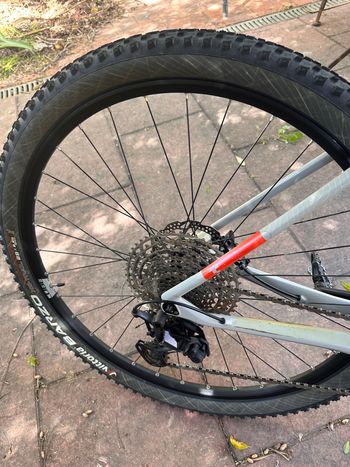 CUBE Reaction Shimano Deore XT 2021 Mountainbike usato, Bianco — immagine 9 di 16