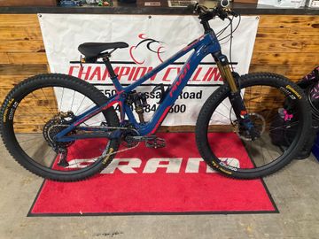 Used Pivot Shuttle SL Pro X01 2022 2022 MTB