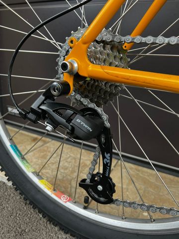 Brugt DECATHLON M-séries T3 Cr-Mo 2000 Mountainbike — billede 2 af 11