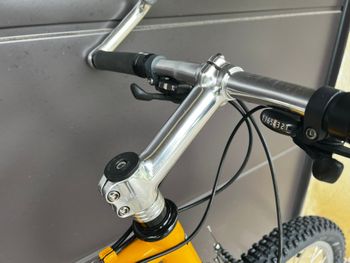 Used DECATHLON M-séries T3 Cr-Mo 2000 Mountainbike, Orange — image 3 of 11