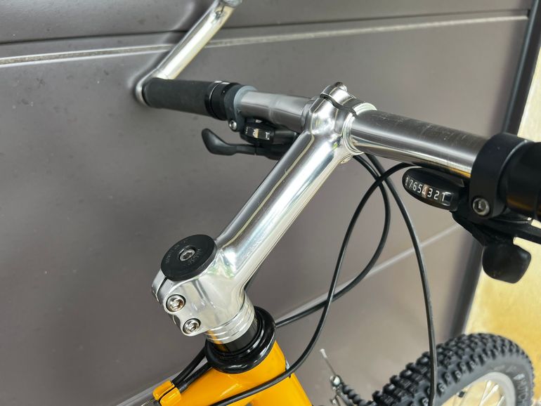 Used DECATHLON M-séries T3 Cr-Mo 2000 Mountainbike, Orange — image 3 of 11